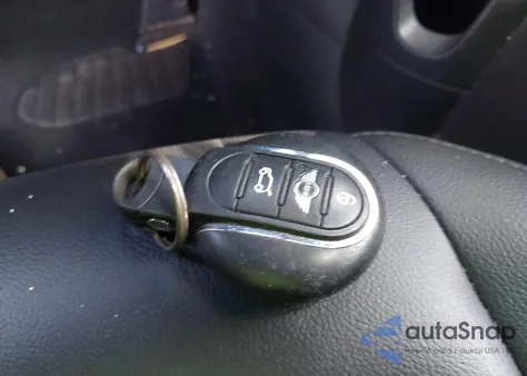 2017 Mini Hardtop Cooper из США, поврежденный, VIN WMWXU1C38H2F78989